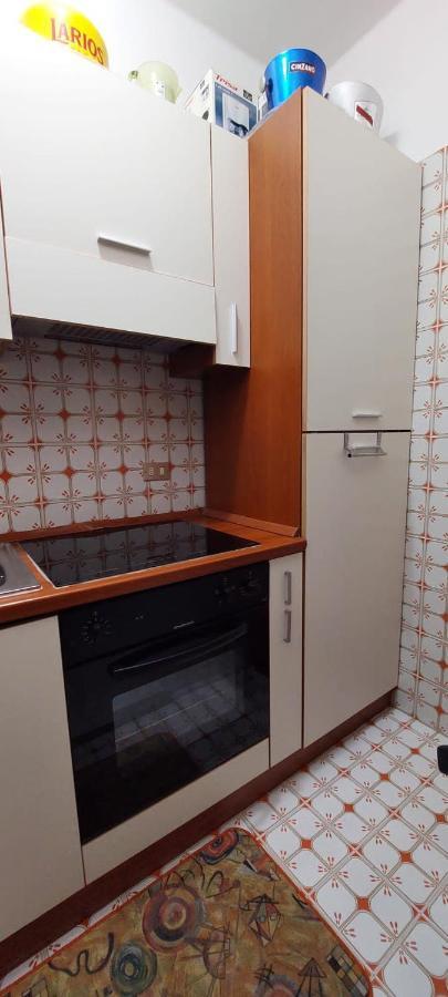 Latte Ampio Monolocale Con Terrazzo - A 2 Passi Dal Mare 아파트 외부 사진