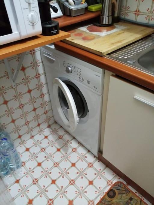 Latte Ampio Monolocale Con Terrazzo - A 2 Passi Dal Mare 아파트 외부 사진